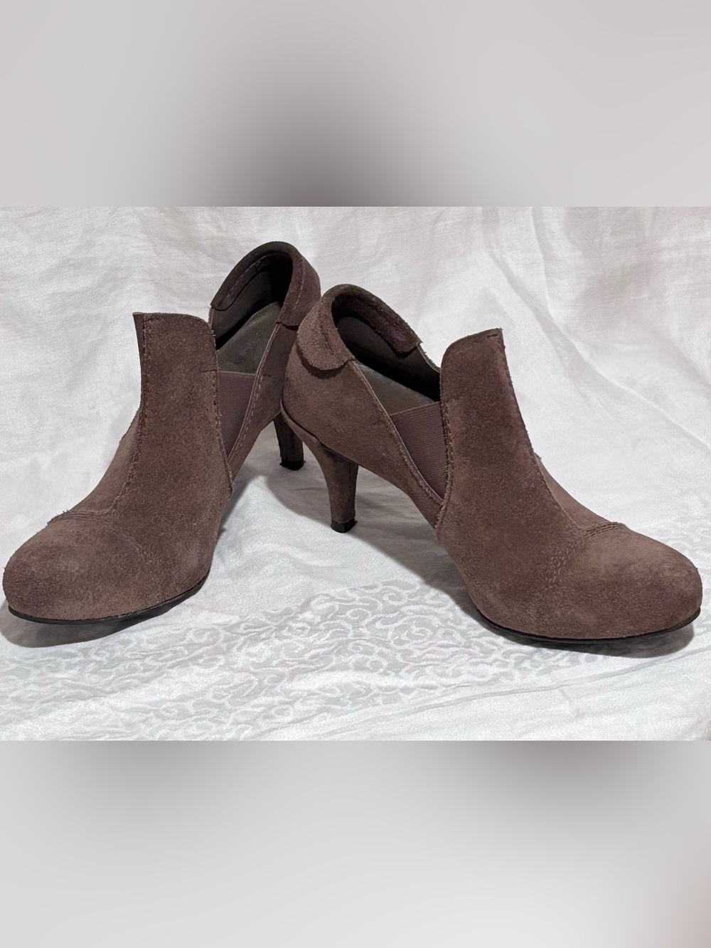 Pedro Garcia Spain Brown Suede Ankle Booties Heels Size 6